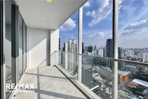 rare-3-bedrooms-with-terrace-closed-to-bts-nana-920071001-11498