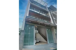 for-rent-townhouse-4-bedrooms-with-private-pool-in-sukhumvit-49-920071001-11546