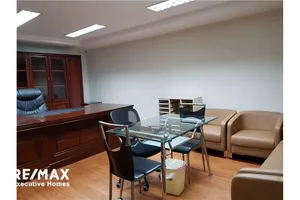 spacious-office-space-for-rent-itf-silom-920071001-1204