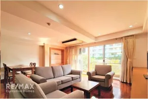 classic-style-apartment-in-low-rise-building-ploenchit-near-bts-station-920071001-12435