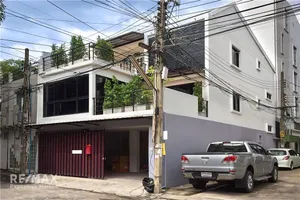renovated-3br-townhouse-in-sukhumvit-63-ideal-for-home-office-920071001-12654