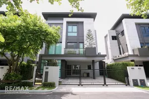 for-rent-spacious-3-storey-house-at-the-gentry-ekkamai-ladprao-920071001-12786