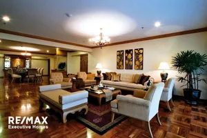 duplex-6-bedrooms-for-rent-promphong-bts-920071001-3956