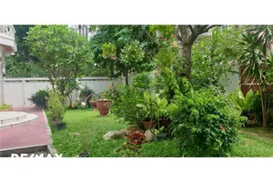 single-house-with-garden-sukhumvit-31-920071001-9454