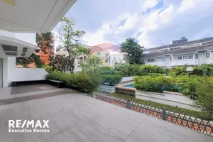 stunningly-revamped-3-bedroom-townhome-with-maids-quarters-in-trendy-thonglor-920071054-396