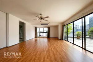 spacious-and-pet-friendly-31-bedroom-with-a-large-living-room-expansive-balcony-and-easy-access-to-bts-920071058-258