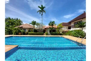 luxurious-pool-villa-near-headstart-international-school-and-blue-tree-phuket-920081021-45