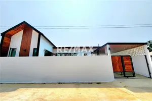 2-bedrooms-pool-villa-in-maenam-koh-samui-for-sale-920121018-202