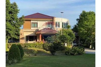 big-house-in-large-piece-of-land-2-minute-to-beach-for-sale-in-khanom-nakhon-si-thammarat-16-million-baht-eur430000-920121058-6